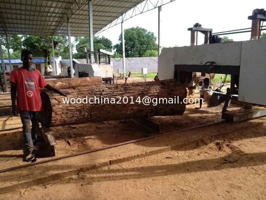 الشريحة 2500mm CNC الأفقية أوتوماتيكية الخشب الماسورة آلة الشريط رأت لقطع الخشب الأفريقي
