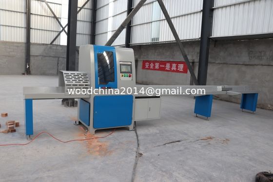 الصين عالية الدقة الآلية CNC الهيدروليكية الخشب منصة قطع الشفرة رأت آلة للقطار
