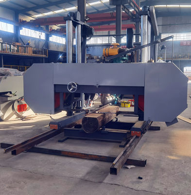 80HP محرك الديزل تعمل بهدف العمل الثقيل أفقي الشريط منشار للعمل على الخشب